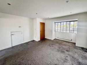 Lounge- click for photo gallery